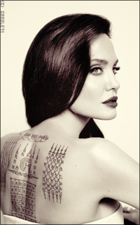 Angelina Jolie X1ysQMc2_o