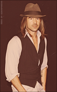 Colin Farrell 3vtIJM8y_o