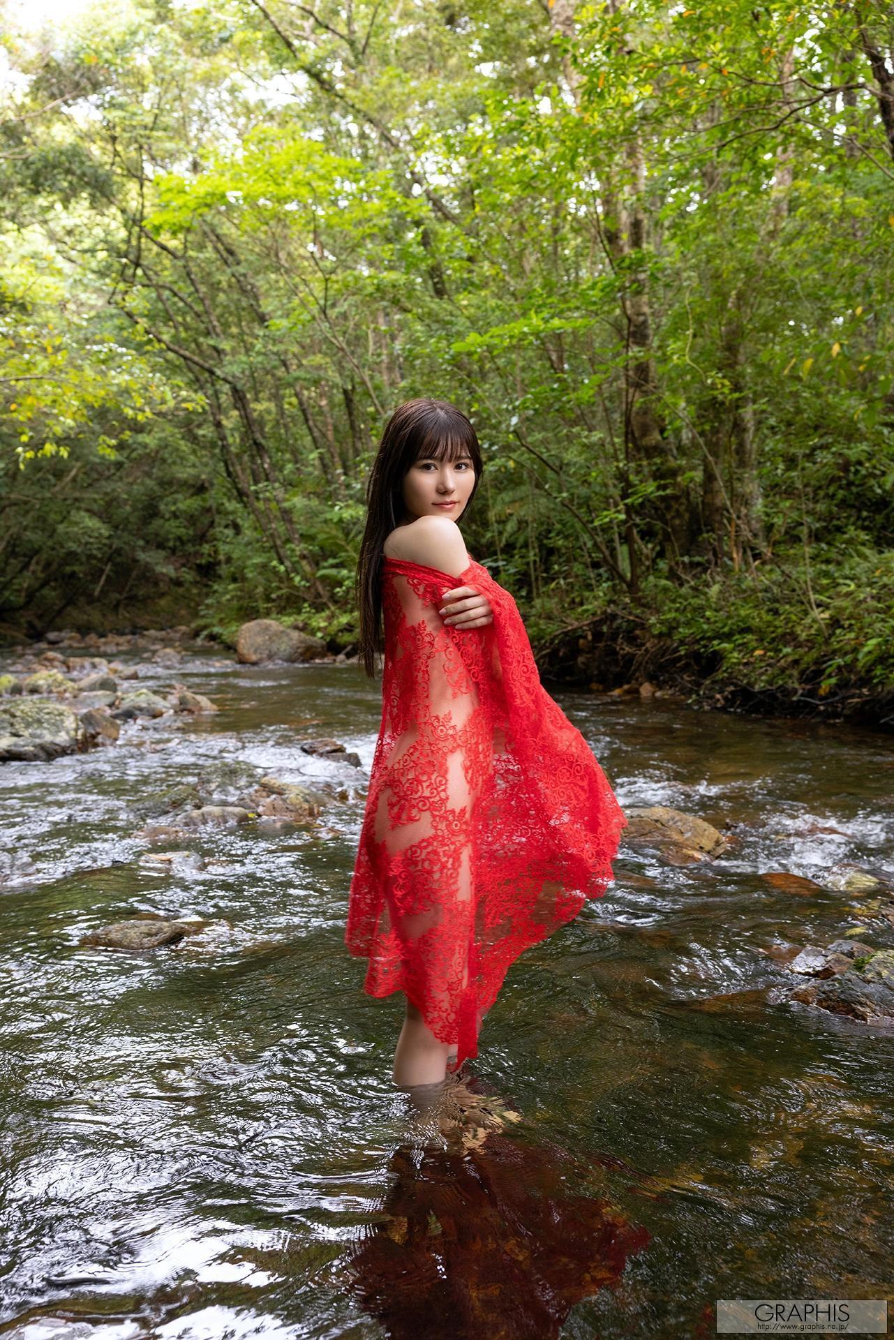 Mei Itsukaichi 五日市芽依, Graphis Special Gravure 「Vacation」 Vol.05(18)
