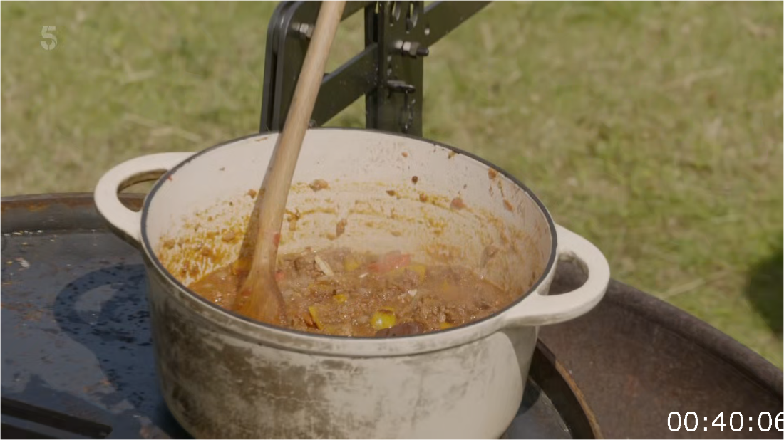 Escape To The Farm With Kate Humble S03E05 [1080p] (x265) PKhxbCwH_o