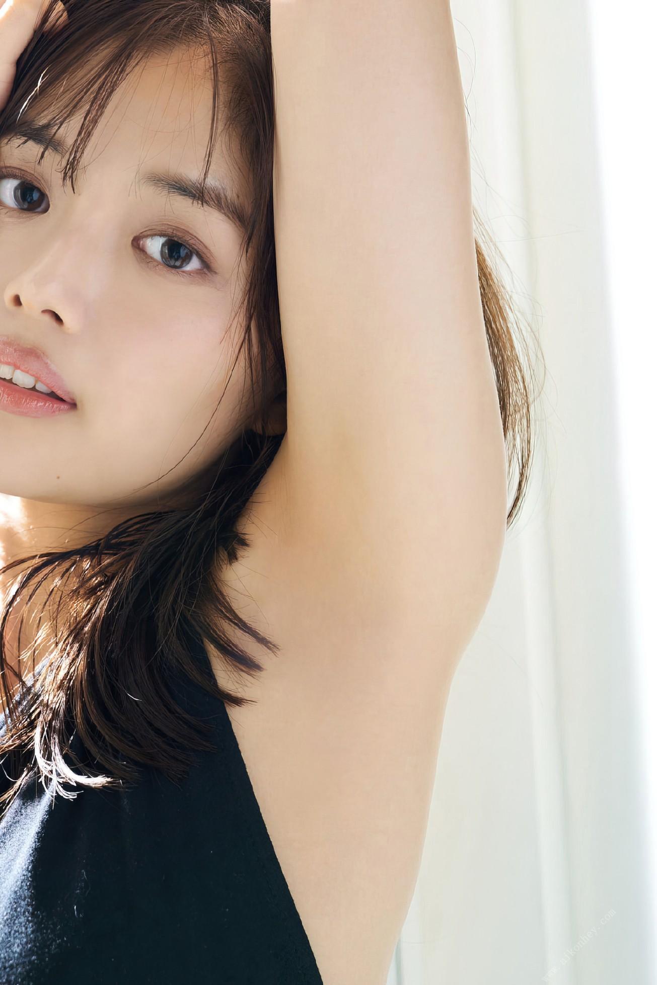 Hinami Mori 森日菜美, FRIDAYデジタル写真集 宝の新人女優 「ＣＵＴＥ＆ＳＥＸＹ」 Set.02(19)