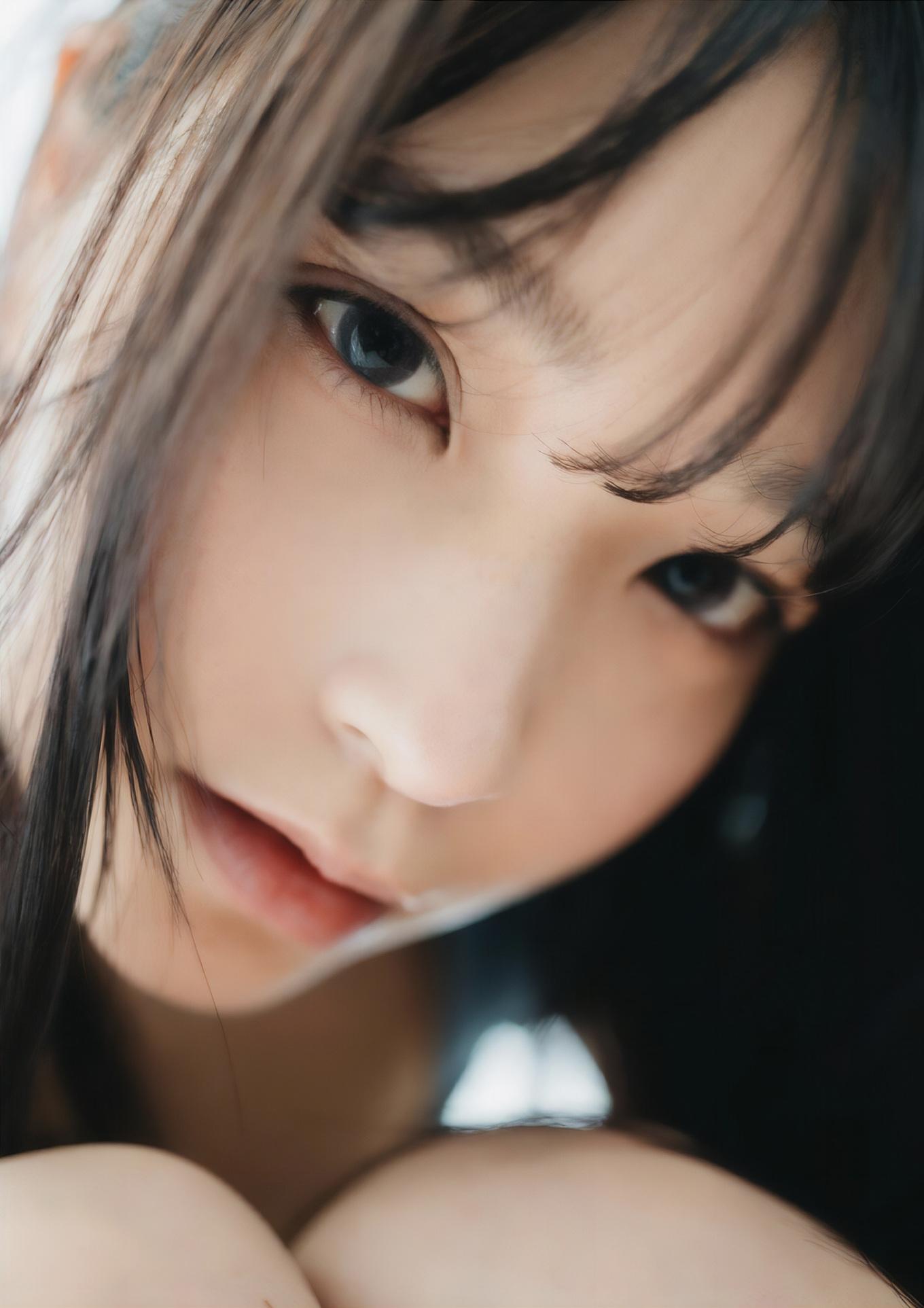 Marina Amatsu あまつまりな, 完全限定写真集 ‘The Queen’ Set.03(11)