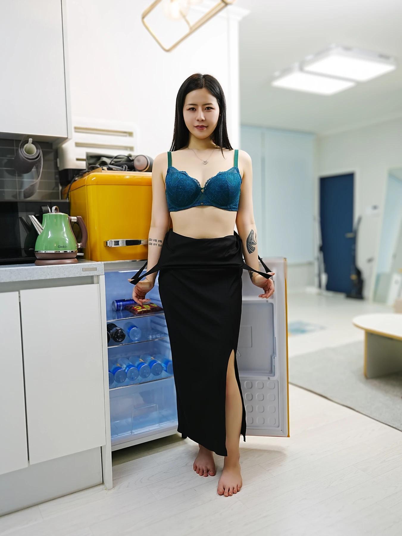 Choi Ri 최리, Photobook Vol.02 「Missy Look」 Set.01(37)