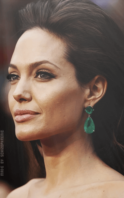 Angelina Jolie CXqNRLVz_o