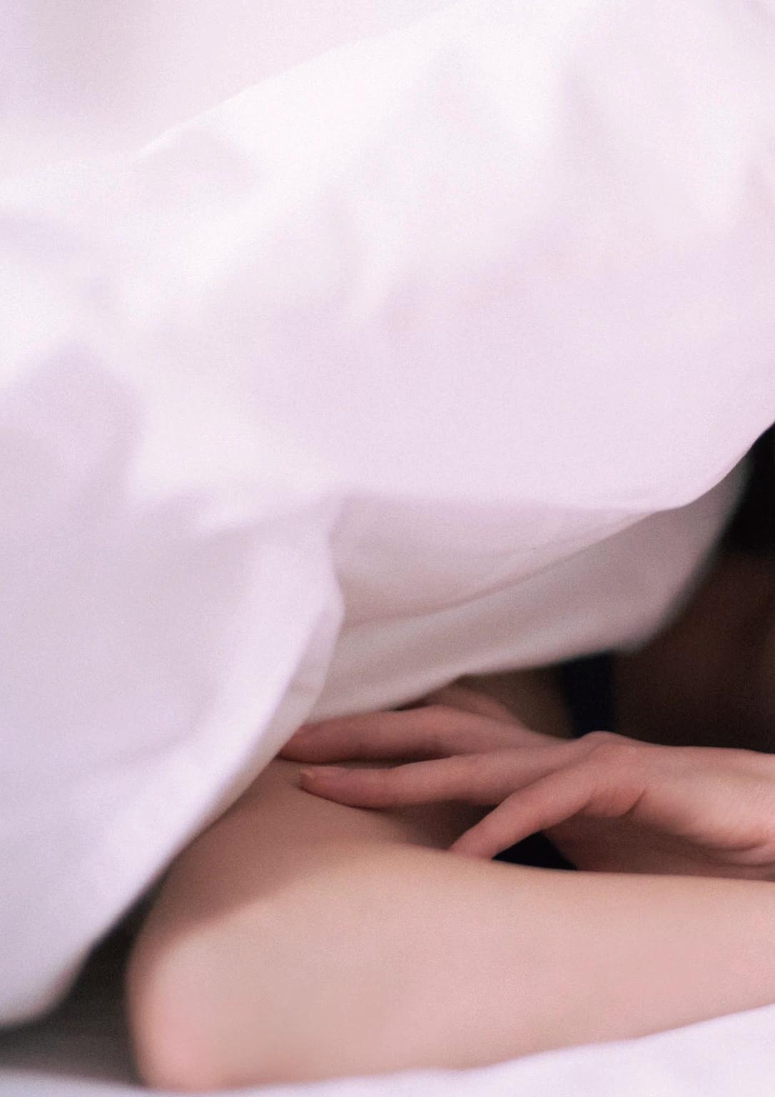 Kotoko Sasaki 佐々木琴子, 1st写真集 「明け方の夢」 Set.02(20)