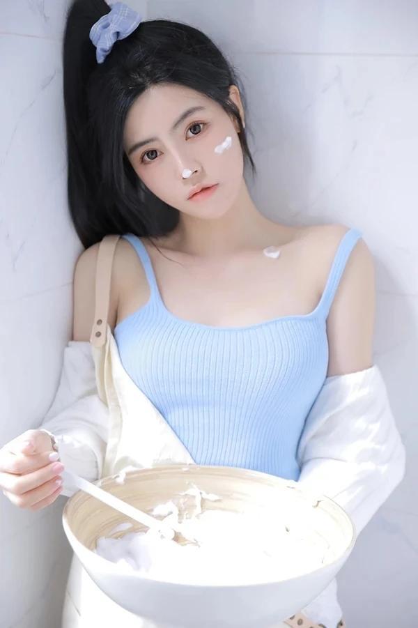 秀人知名模特白甜私拍唯美无圣光图集2(8)