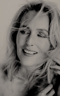 Gillian Anderson XDoMxvN4_o