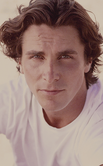 brunet - Christian Bale EGsF70d8_o