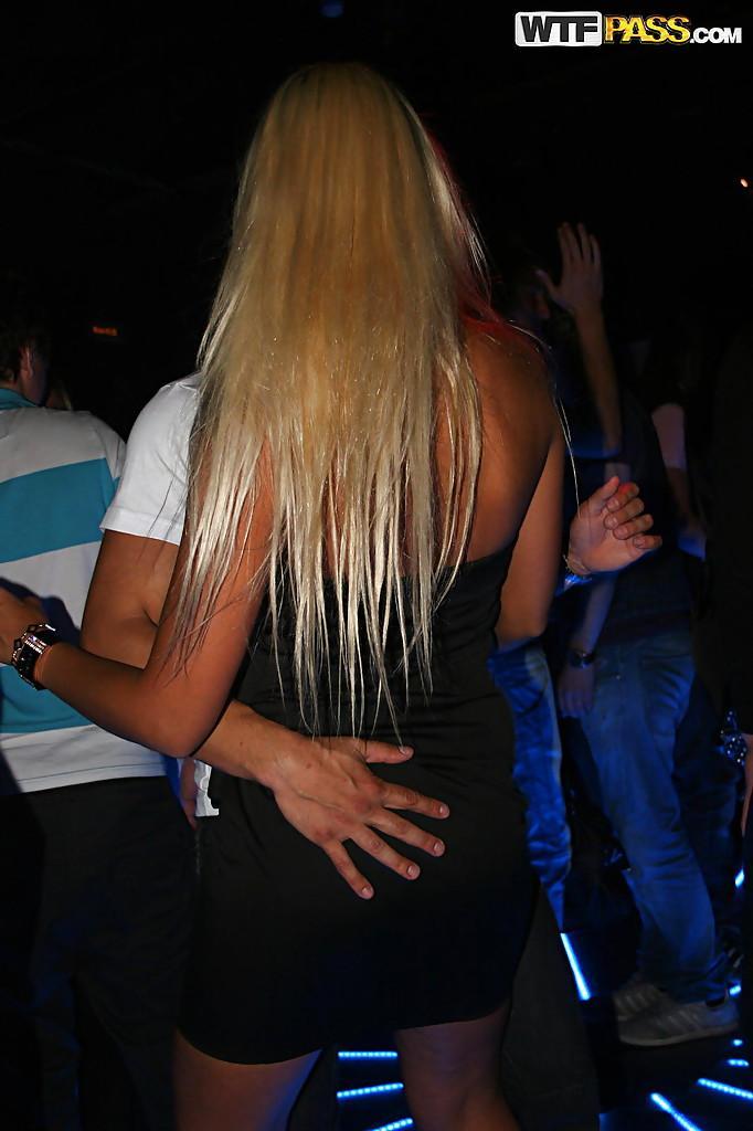 Pretty amateur teen blonde having fun with her friends at the party(9)