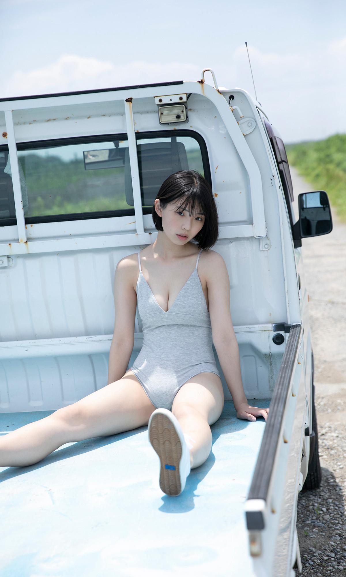 Hina Kikuchi 菊地姫奈, 週プレ Photo Book 「20th Anniversary Vol.1」 Set.03(19)