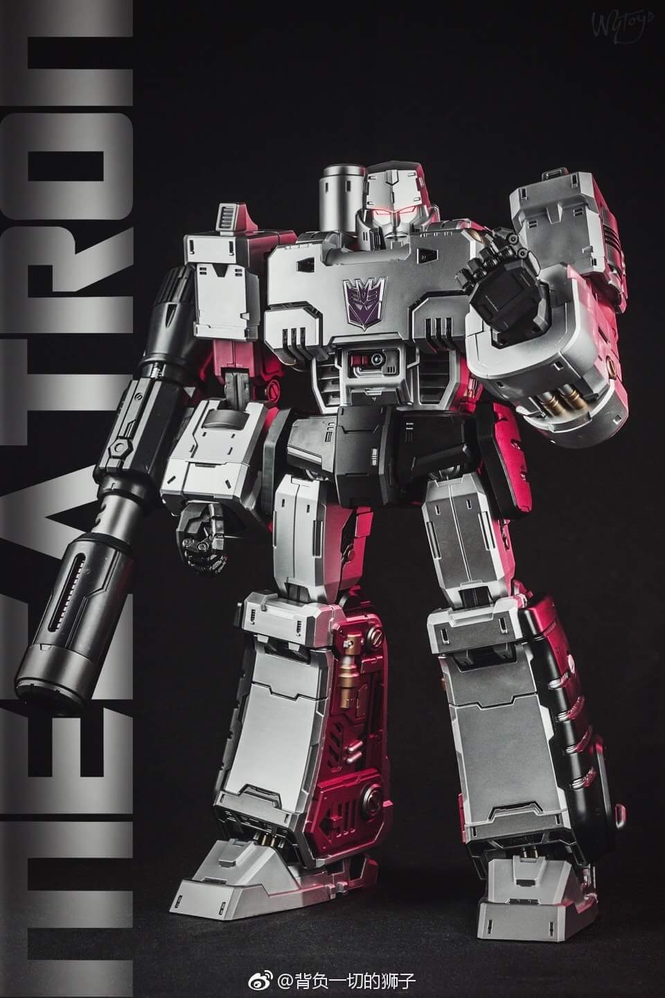Figurines Transformers G1 (articulé, non transformable) ― Par ThreeZero, R.E.D, Super7, Toys Alliance, etc - Page 5 JYwMDVhj_o