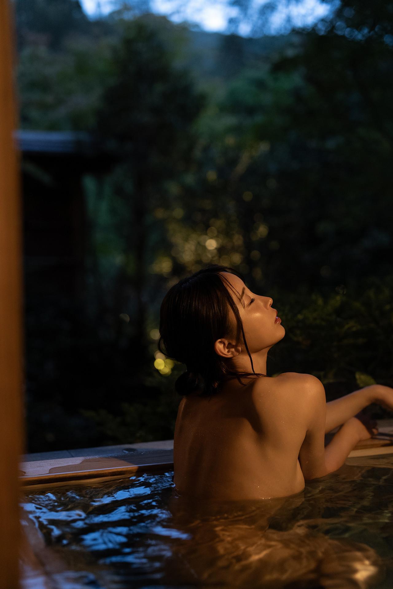 Ikumi いくみ, デジタル写真集 『MITSU』 Set.02(37)