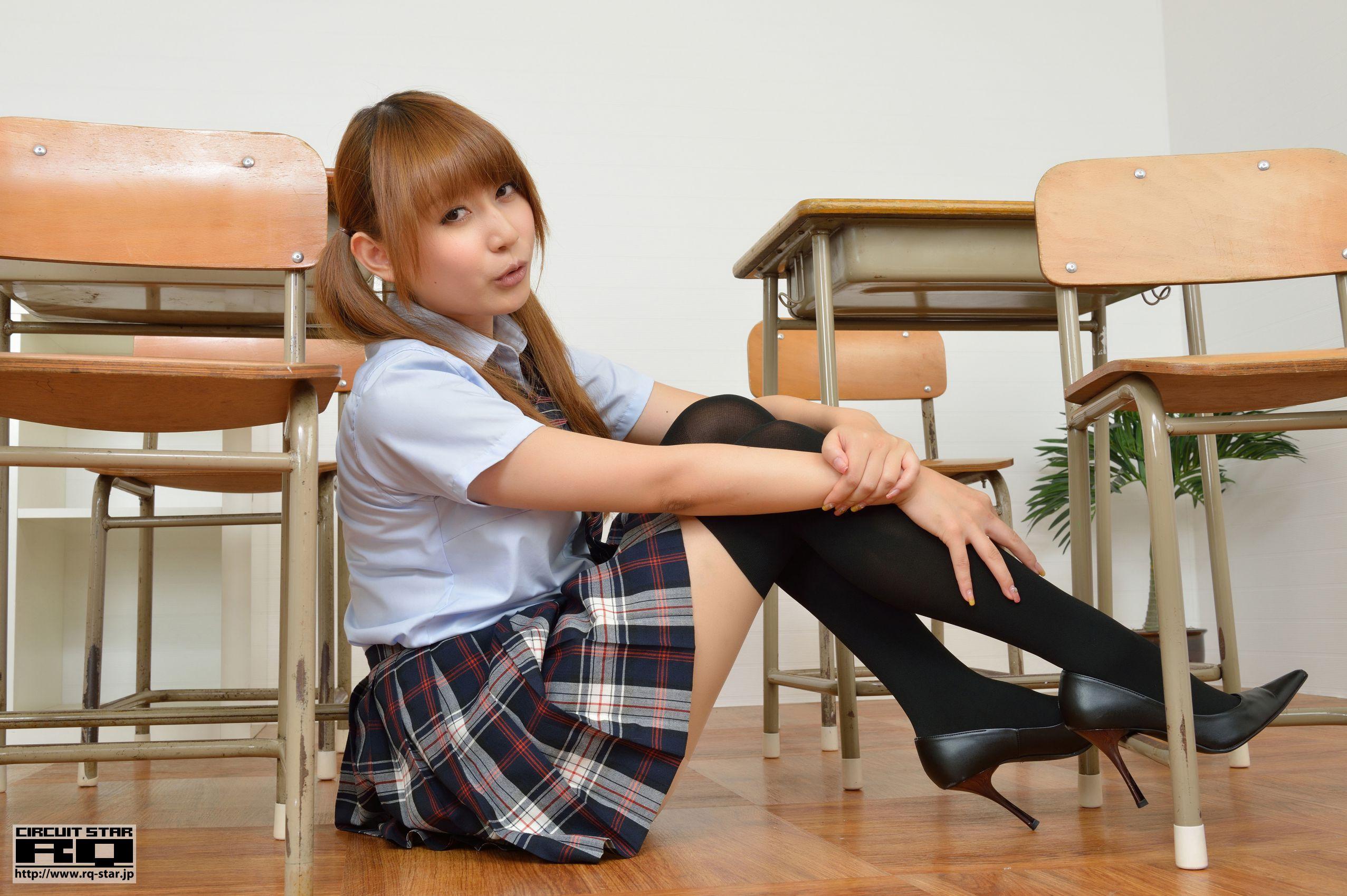 [RQ-STAR] NO.00687 Manon Natsukawa 夏川マノン School Girl 校服系列 写真集(41)