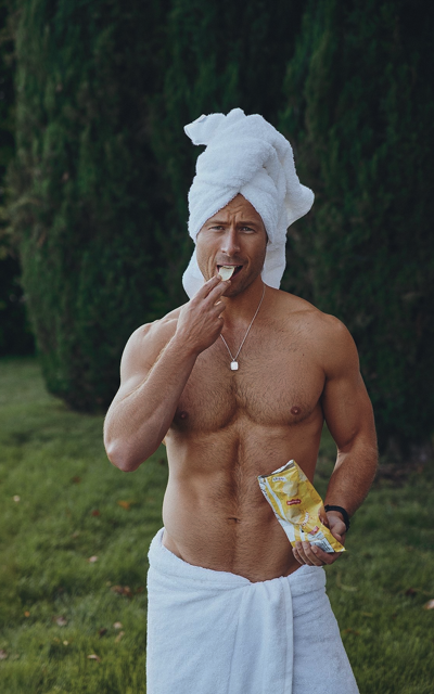 Glen Powell JxG5iLu2_o