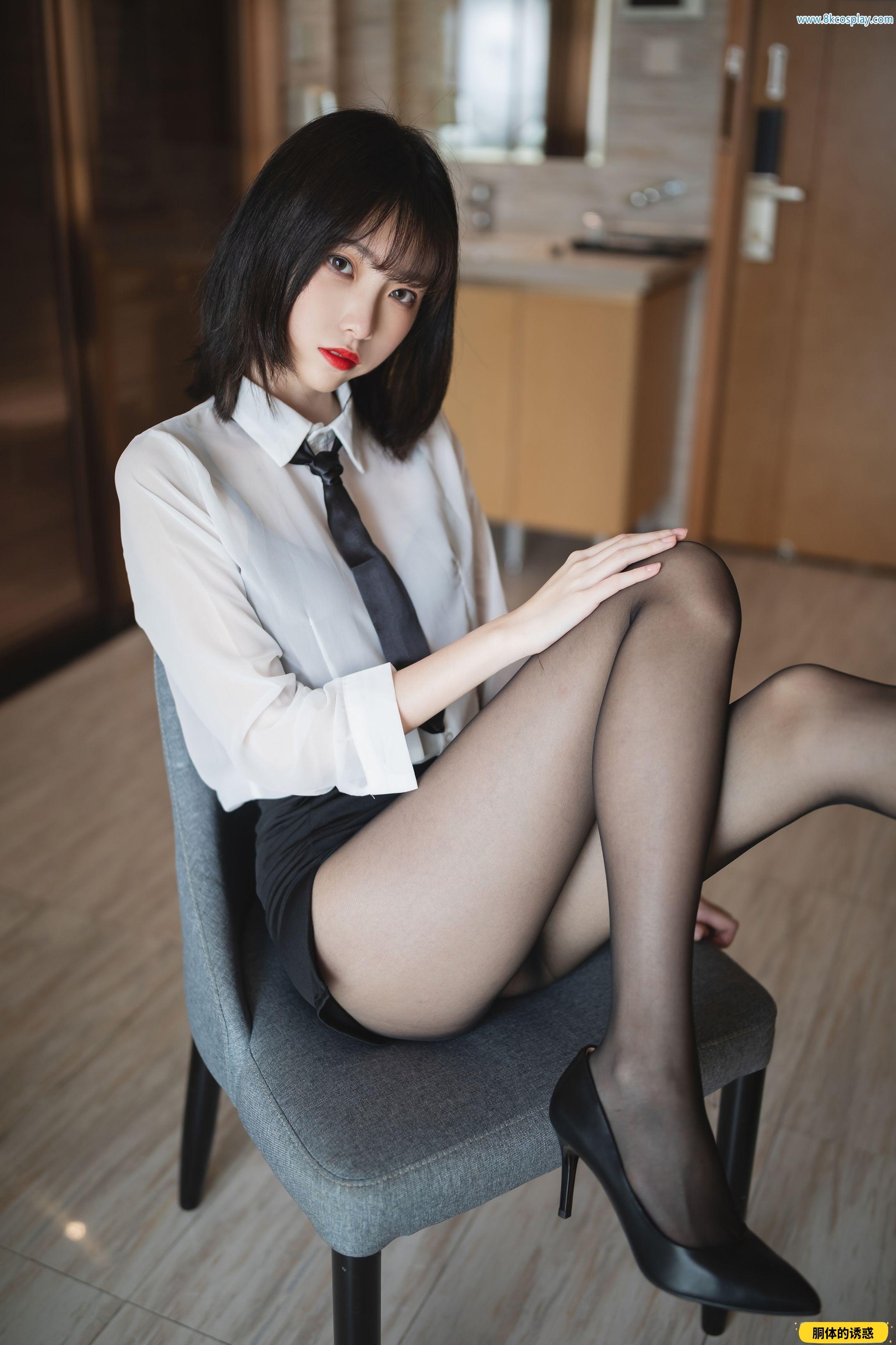 许岚LAN - NO.02 OL制服 Office Lady [41P-727MB]