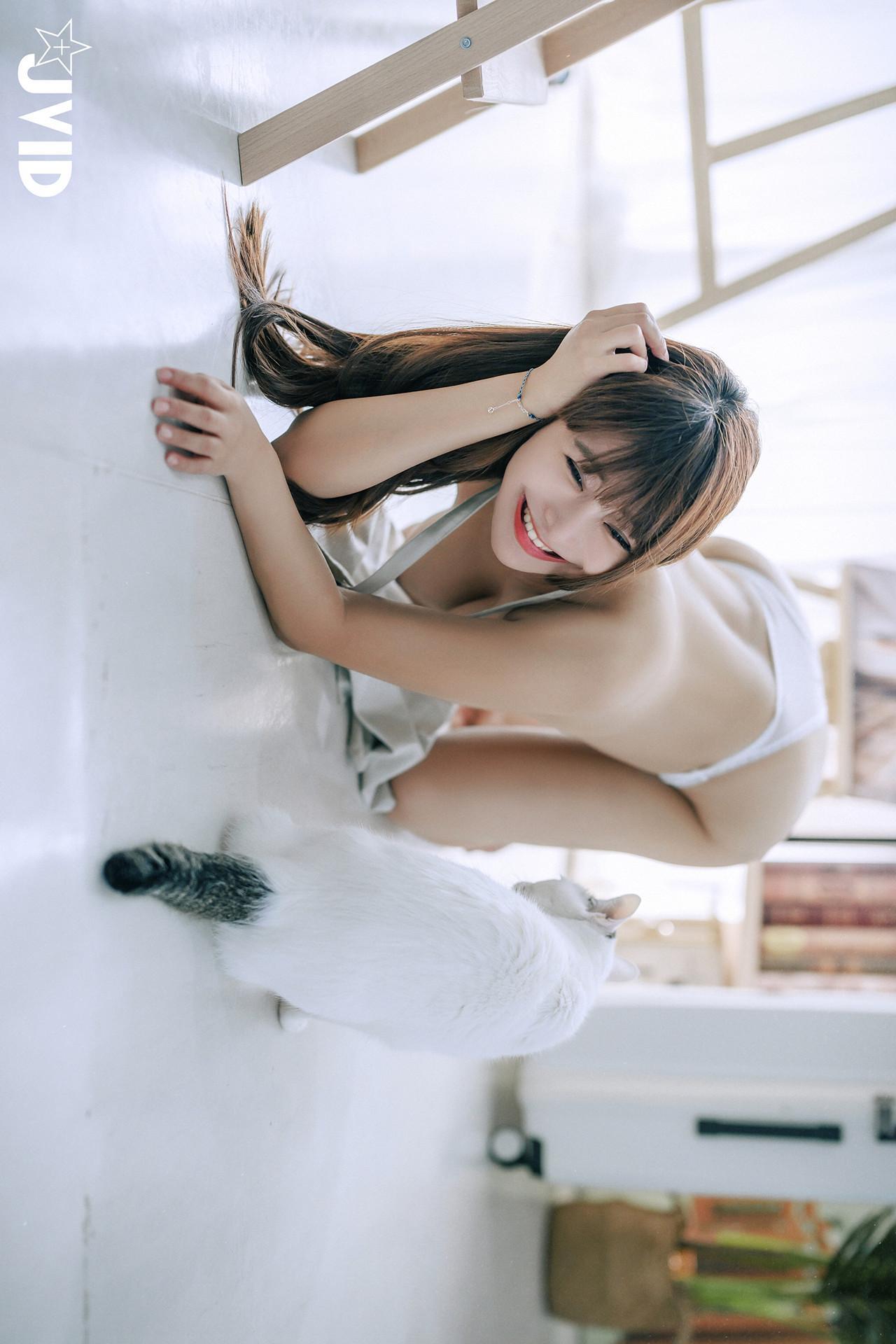 JVID Lele 乐乐 – 热爱榨精的漫画家-艺术家-生日限定尺度 Set.02(42)