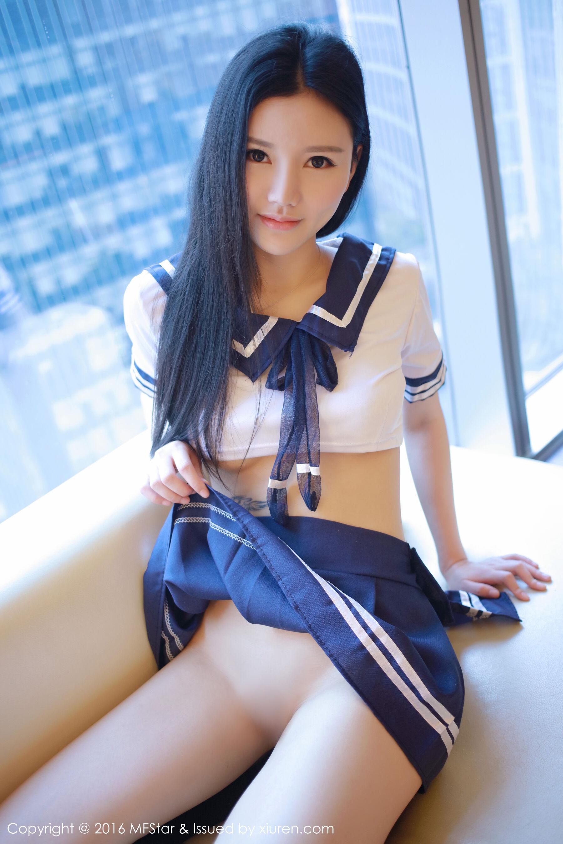 模范学院 Vol. 0081 姗姗就打奥特曼(24)