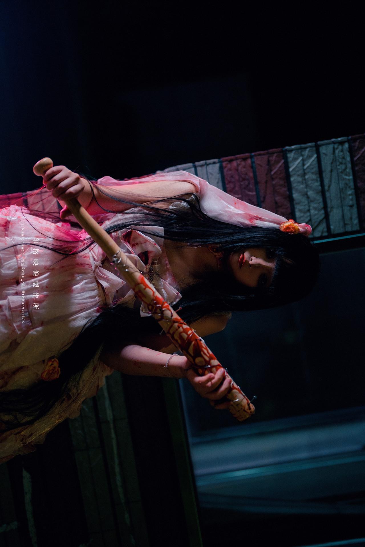 落落Raku, 写真集 孤独的玛丽 Lonely Mary(16)
