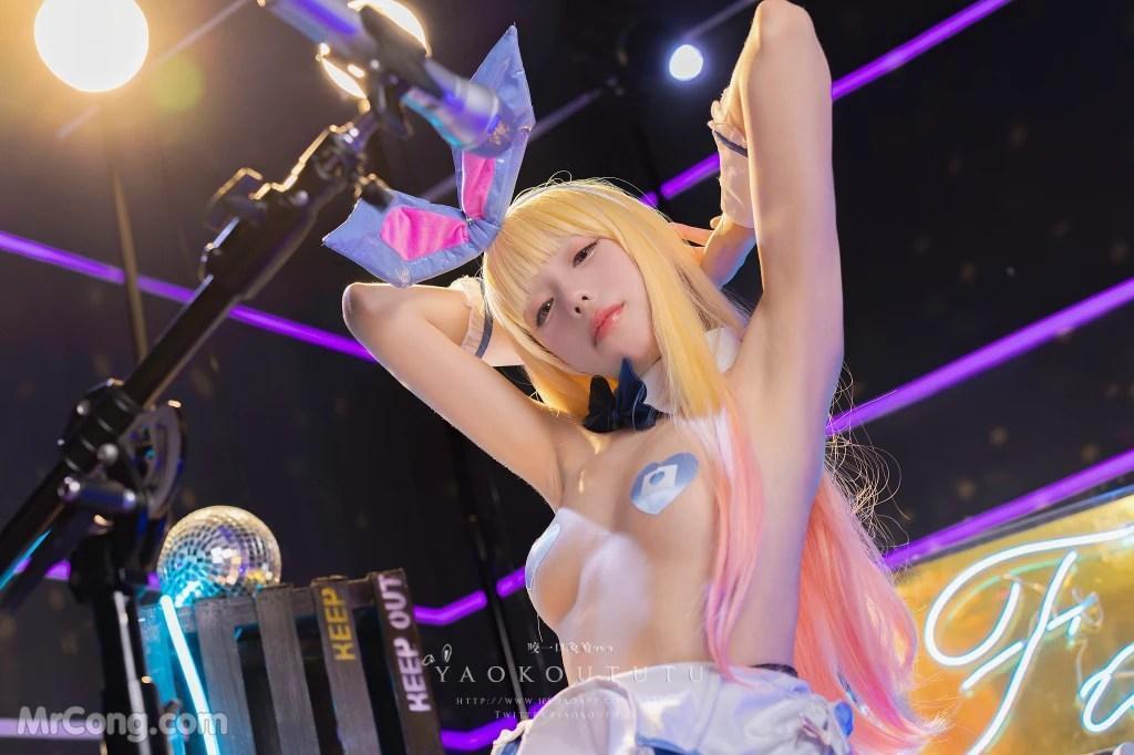 Coser@黏黏团子兔: 喜多川兔女郎&Be My Poi (70 photos )