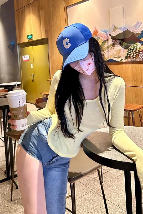 推特美女黑纱@sweetheartomns私拍尺度视图3(25)