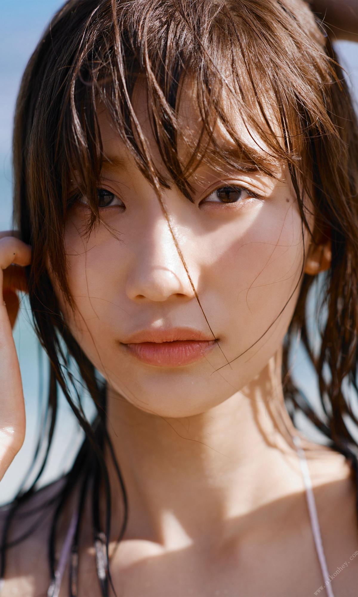 Yuka Ogura 小倉優香, 週プレ Photo Book “Yuka in Taiwan” Set.01(20)