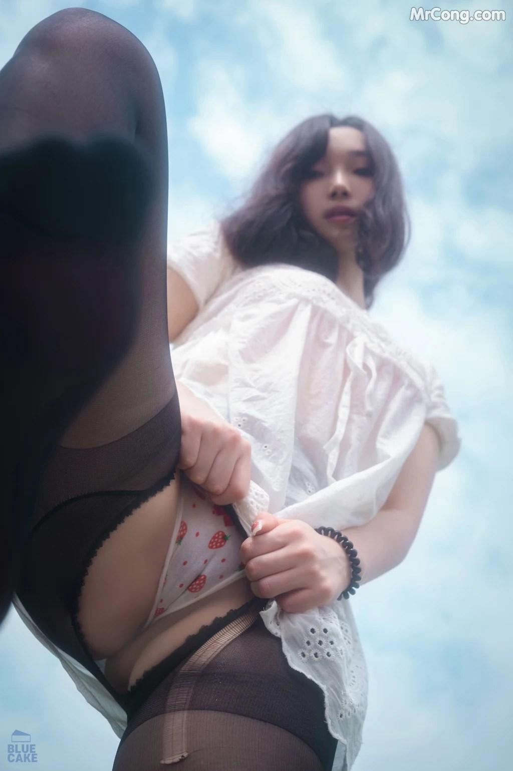 [BLUECAKE] Bambi (밤비): Doki Doki , Amenokade (+RED.Ver) (215 photos)(33)
