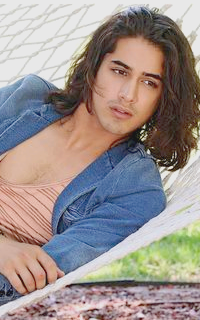 Avan Jogia Ep9wh1wb_o