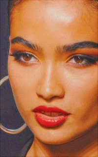 KELLY GALE 32tKBNCE_o