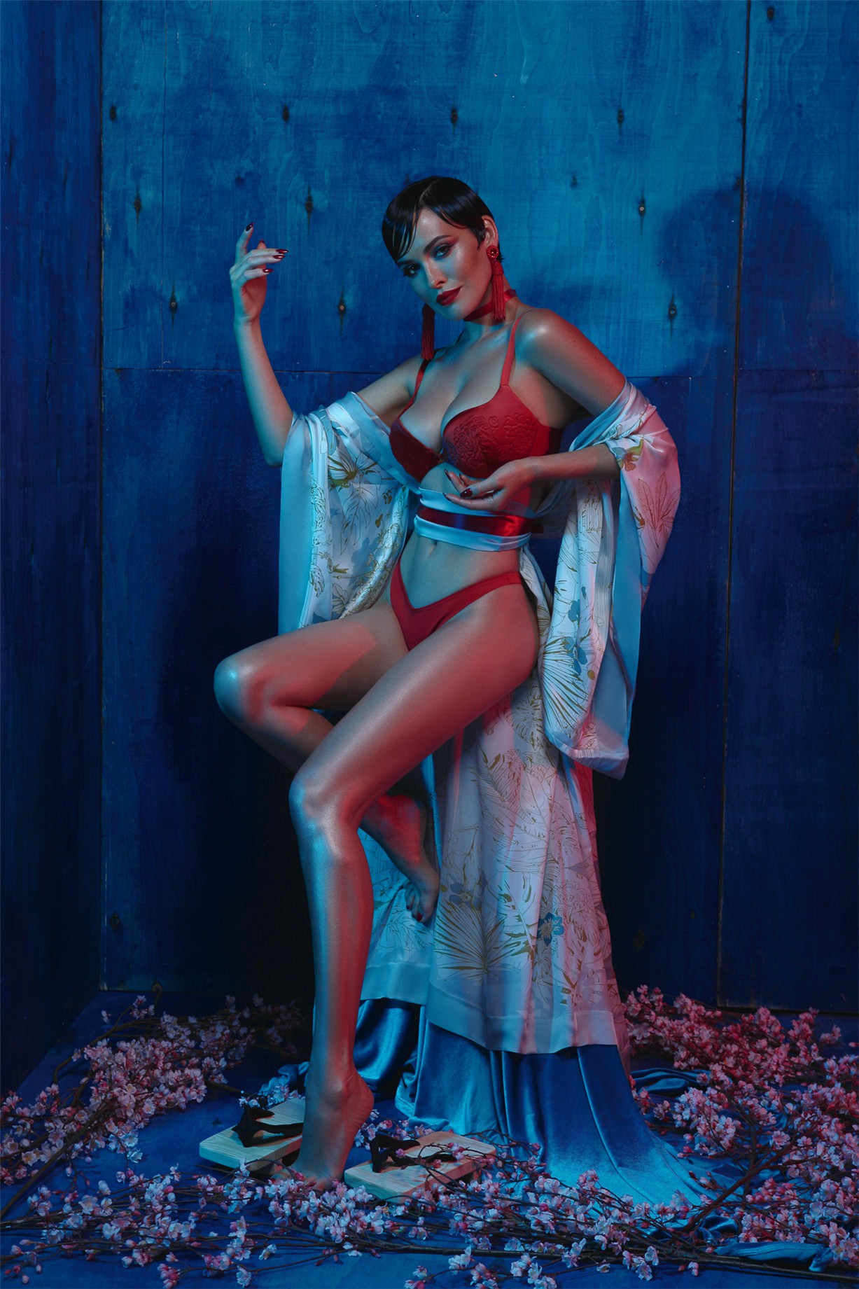 Даша Астафьева, фотограф Соня Плакидюк / Best in Ua Dasha Astafieva by Sonia Plakidyuk / XXL Ukraine november 2016
