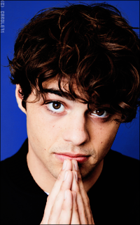 Noah Centineo WBs9gRYC_o