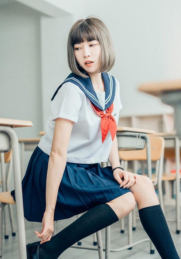 青春果宝宝高中女生学生服无圣光写真2(1)