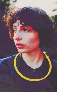 Finn Wolfhard JpAdGh25_o