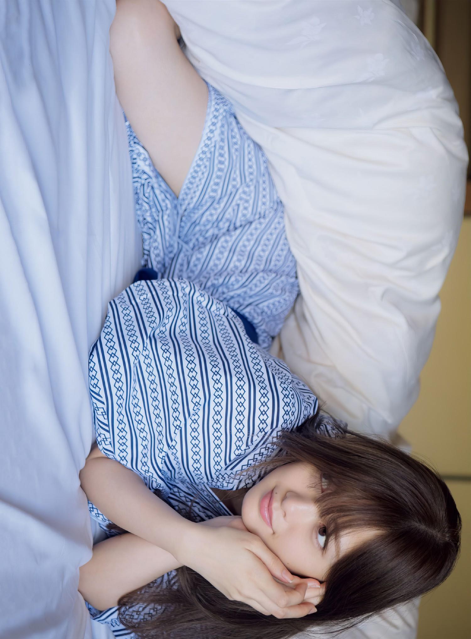 Mai Shiraishi 白石麻衣, FRIDAY 2018.01.12 (フライデー 2018年1月12日号)(11)