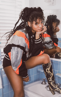 Halle Bailey ZDjslUYF_o