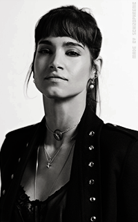 Sofia Boutella - Page 3 WbkbiQO4_o