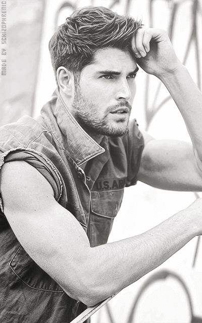 Nick Bateman ICUggQrL_o