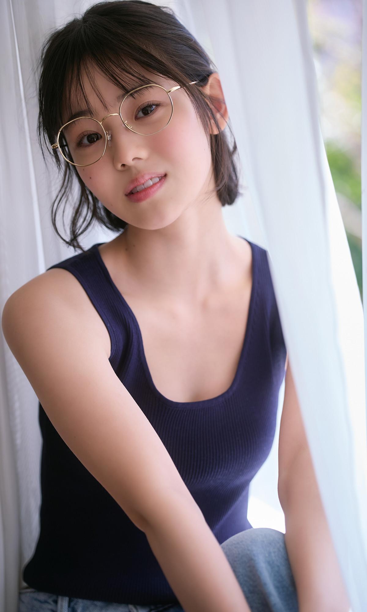 Kohaku Shida 志田こはく, 週プレ Photo Book 「琥珀色の時」 Set.01(4)
