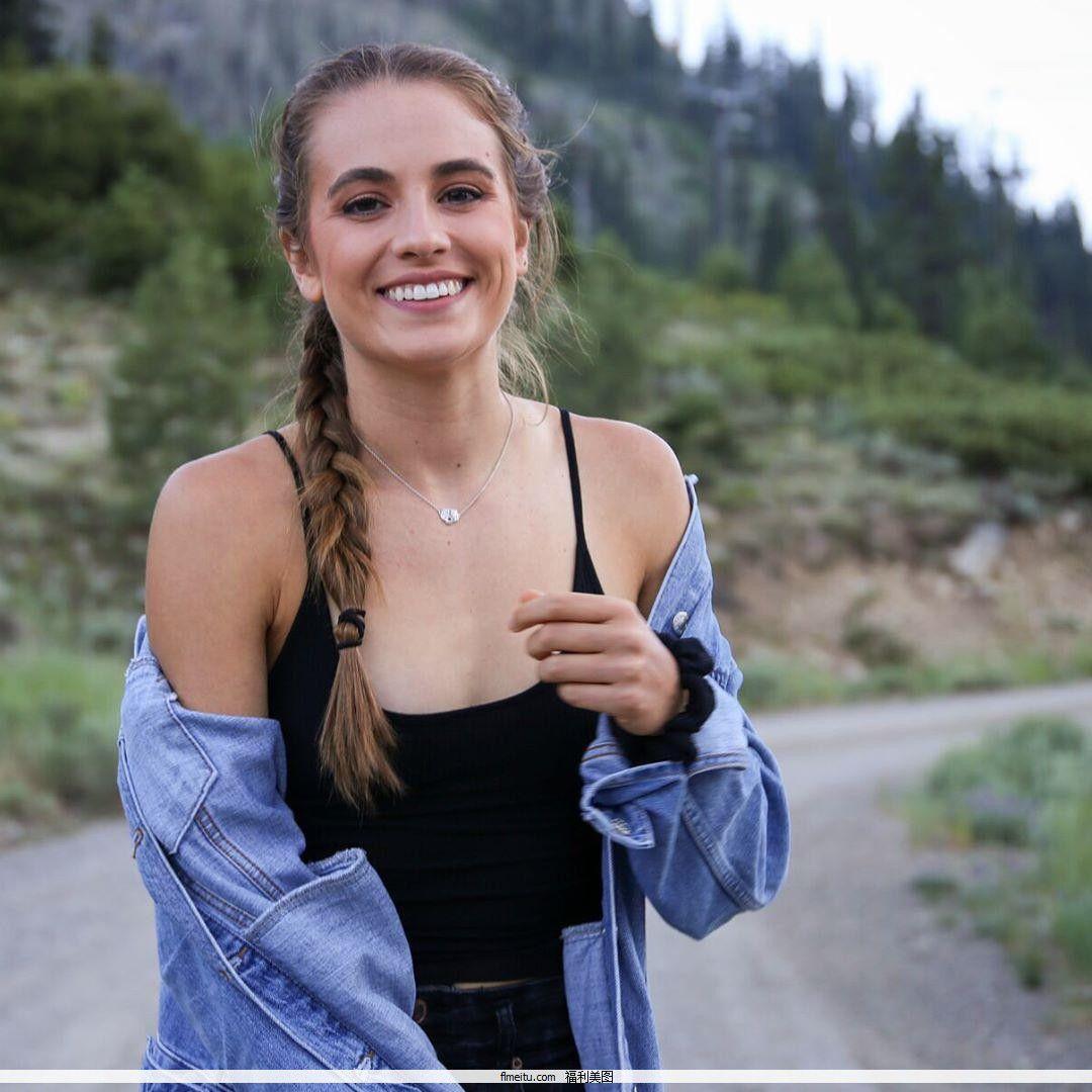 Rachel DeMita- 颜艺俱佳的美女篮球主播图片(21)