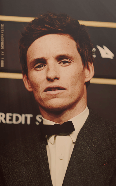 Eddie Redmayne UDphhf3g_o