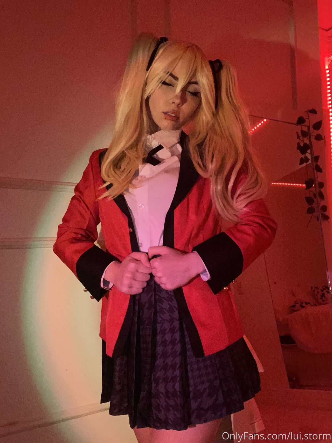 Bronwin Aurora Onlyfans Leak: Is This The End? - isptq2n
