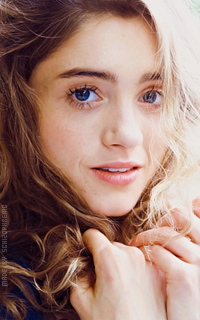 Natalia Dyer J3uI0qwt_o