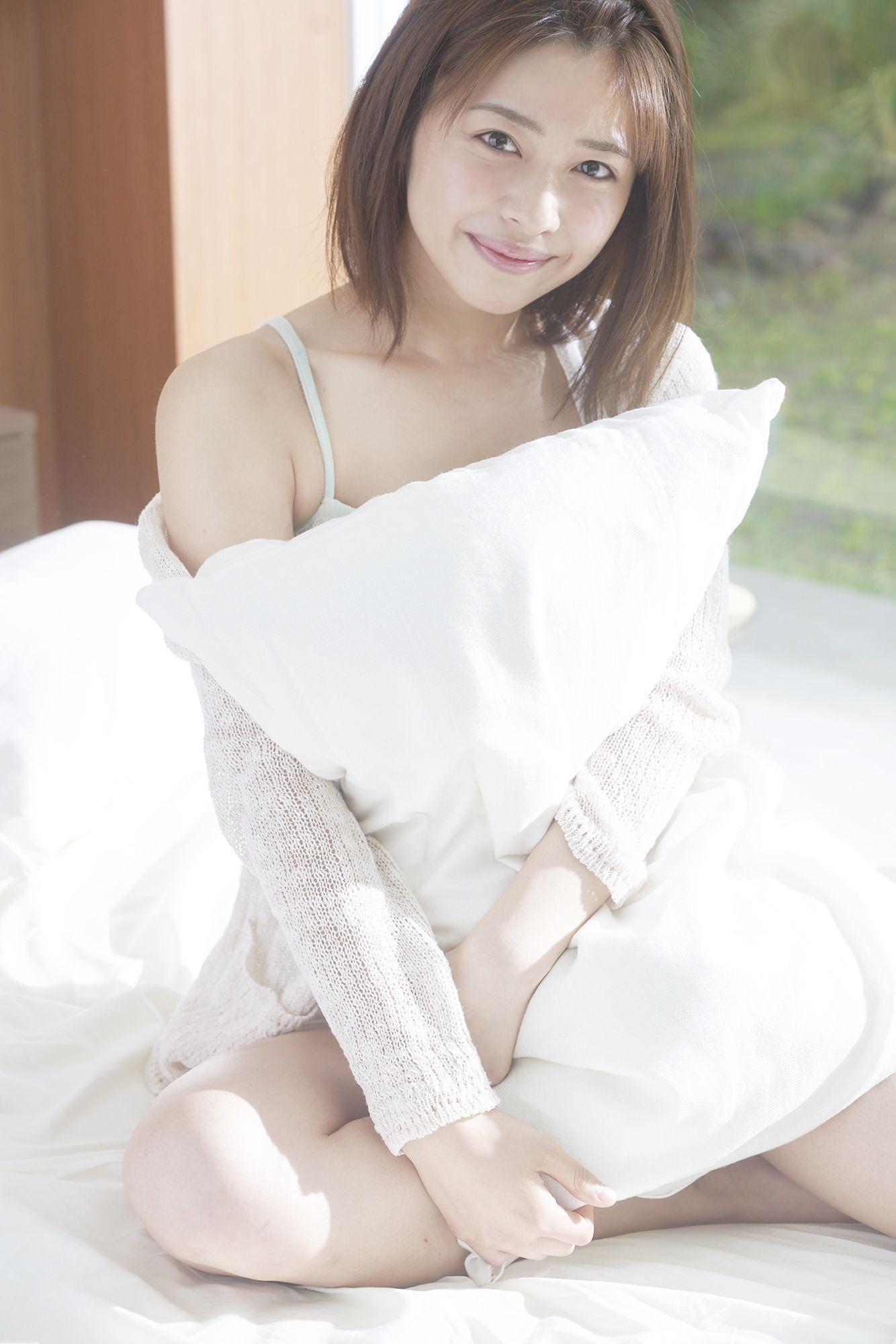 [Hello! Project Digital Books] No.183 金澤朋子 Kanazawa Tomoko 写真集(5)