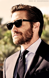 Jake Gyllenhaal QV2uwuRg_o