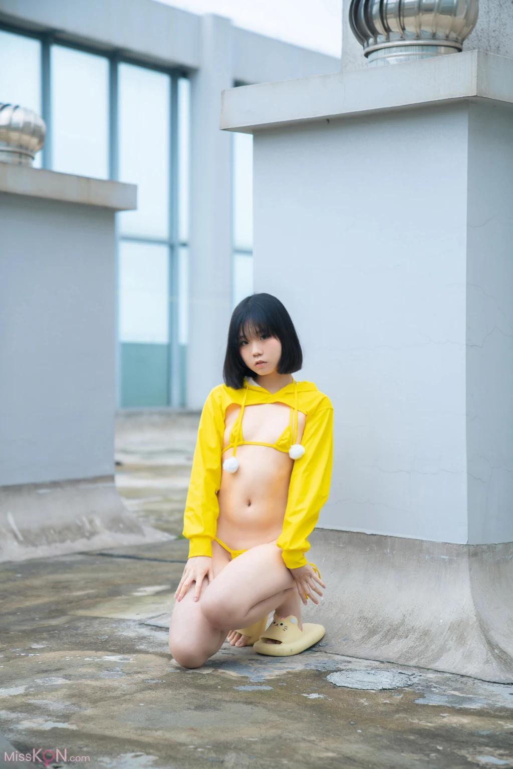 Coser@一只小栗奈: 天台小雨衣 (169 photos )(12)
