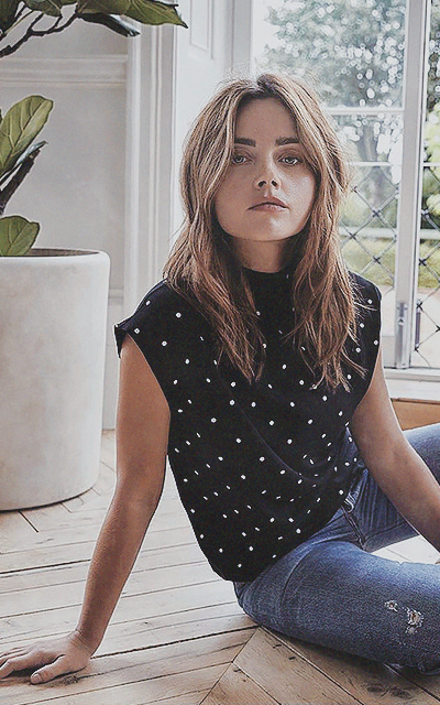 Jenna Coleman - Page 2 2Y2YZYsH_o