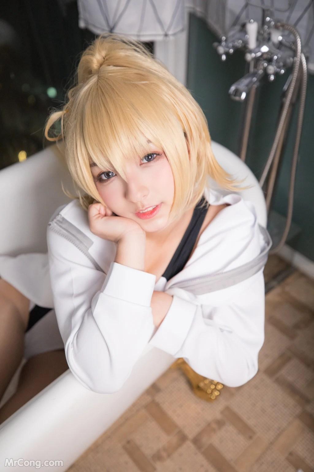 Coser@神楽坂真冬 Vol.036: 电子相册-白贞德《Swimingthedrea》(150 photos)(143)