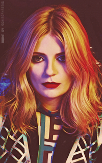 Mischa Barton Rhit8hgC_o