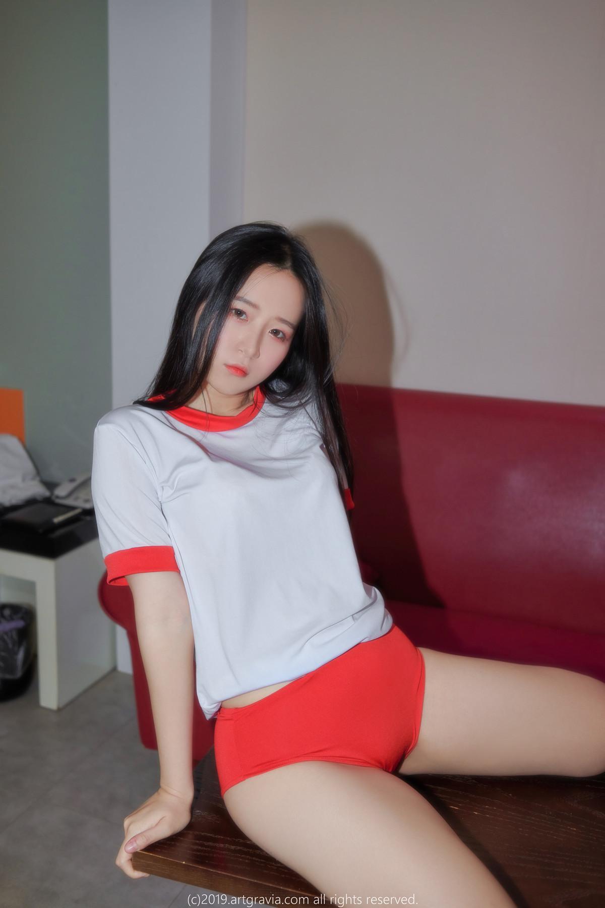 Yeji 예지, ArtGravia Vol.100 Photobook(1)