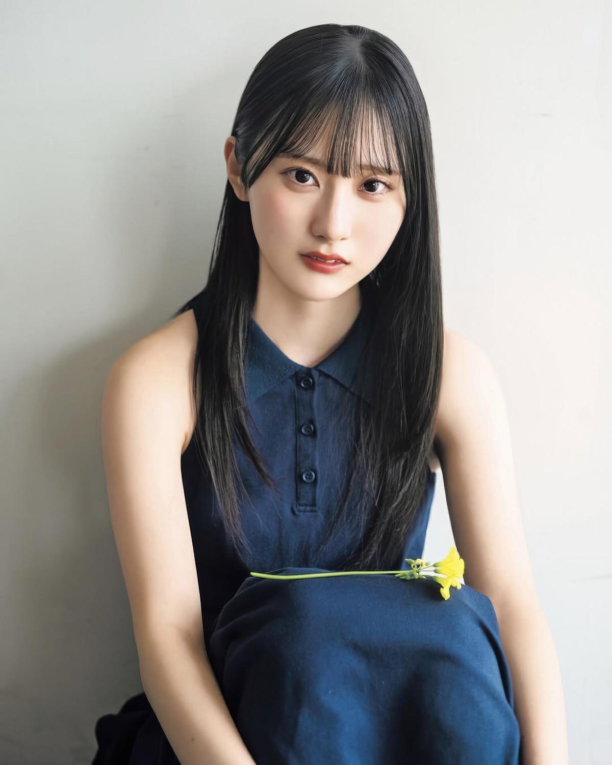 Ayase Kotori 綾瀬ことり, Young Jump 2025 No.26 (ヤングジャンプ 2025年26号)(10)