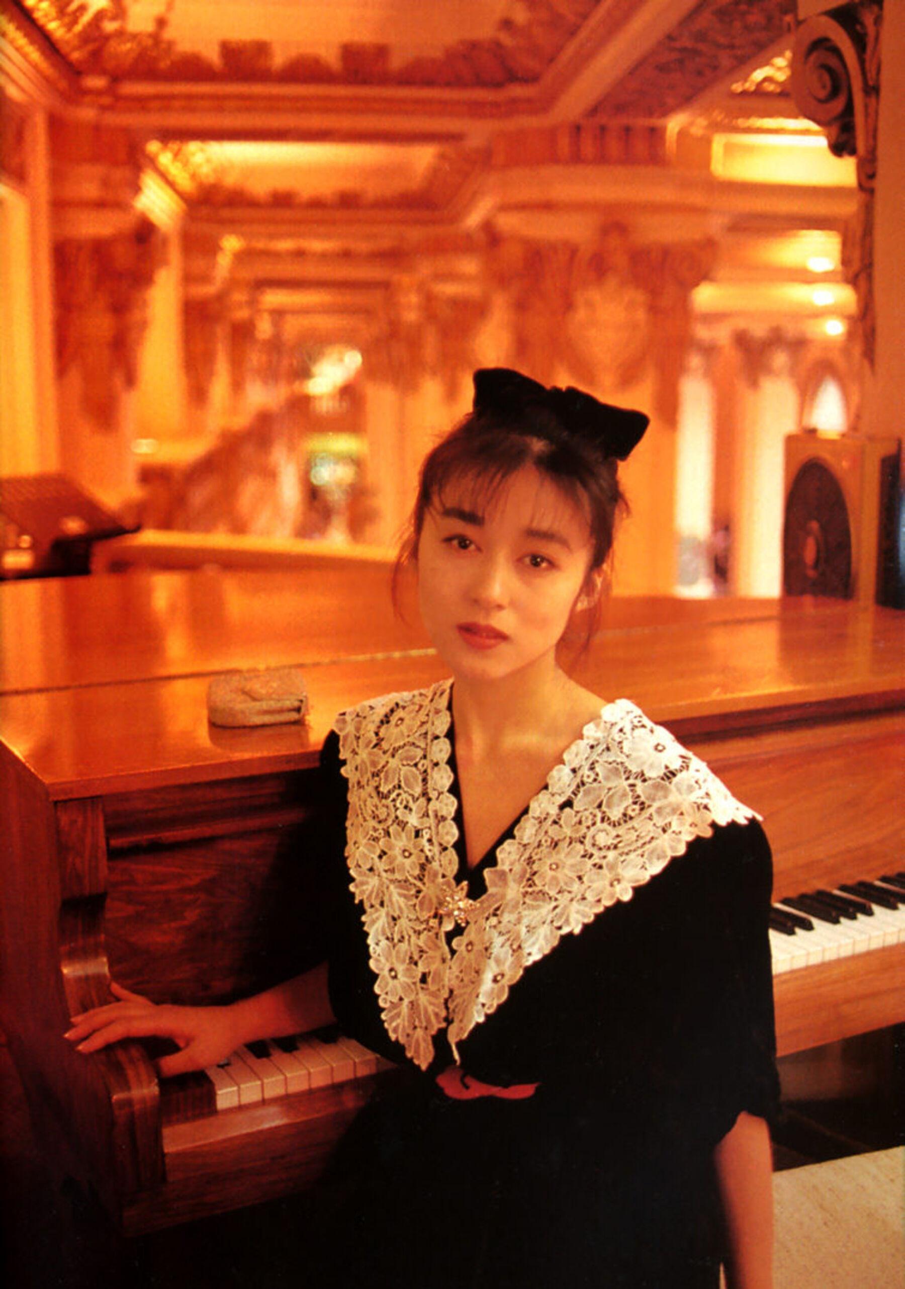 书籍扫描 Vol. 1989 青山知可子《亜热帯》(57)